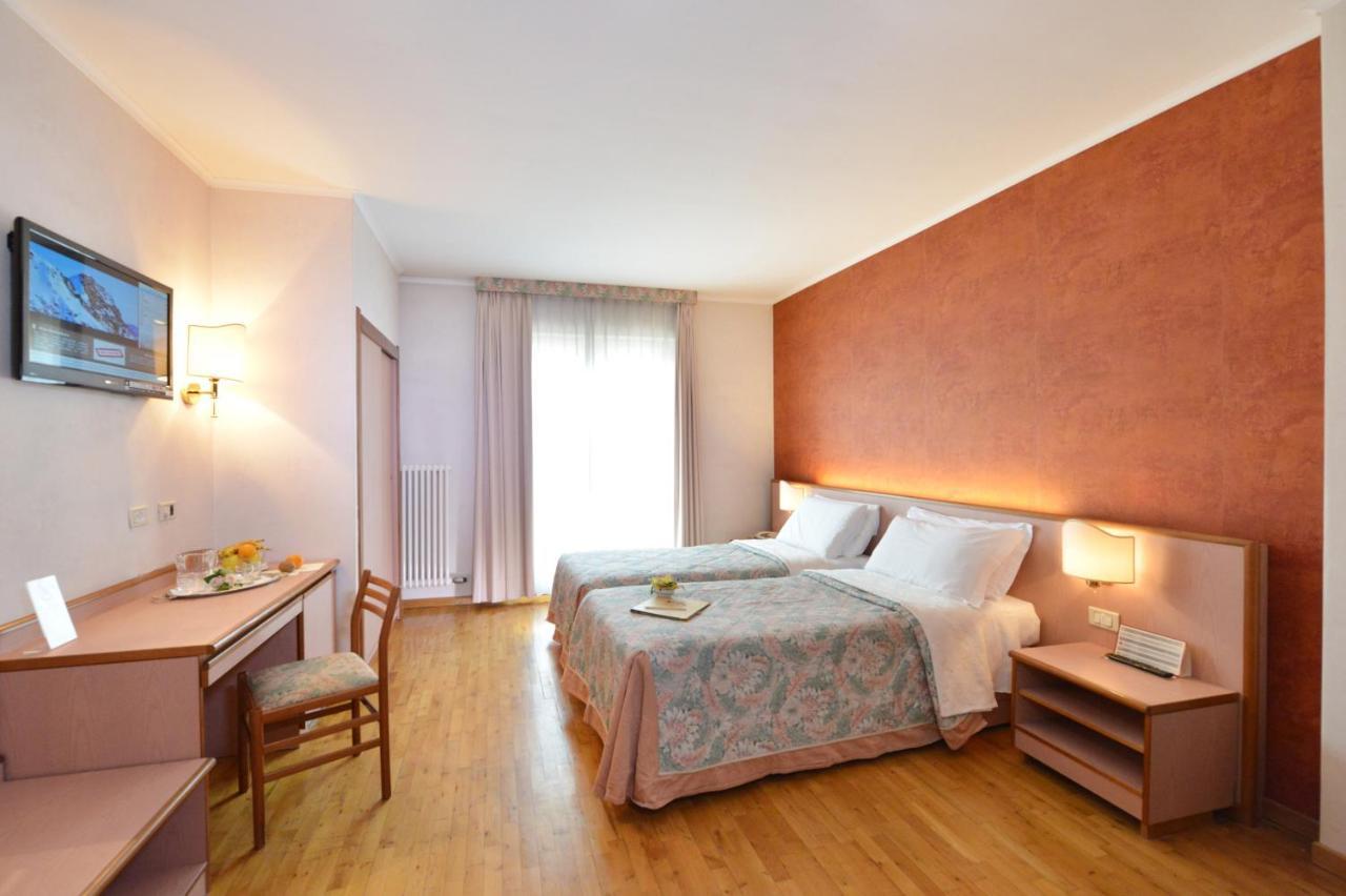 La Rocca Sport & Benessere Châtillon Extérieur photo