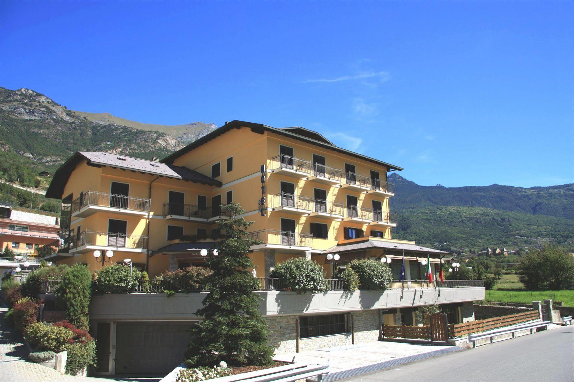 La Rocca Sport & Benessere Châtillon Extérieur photo