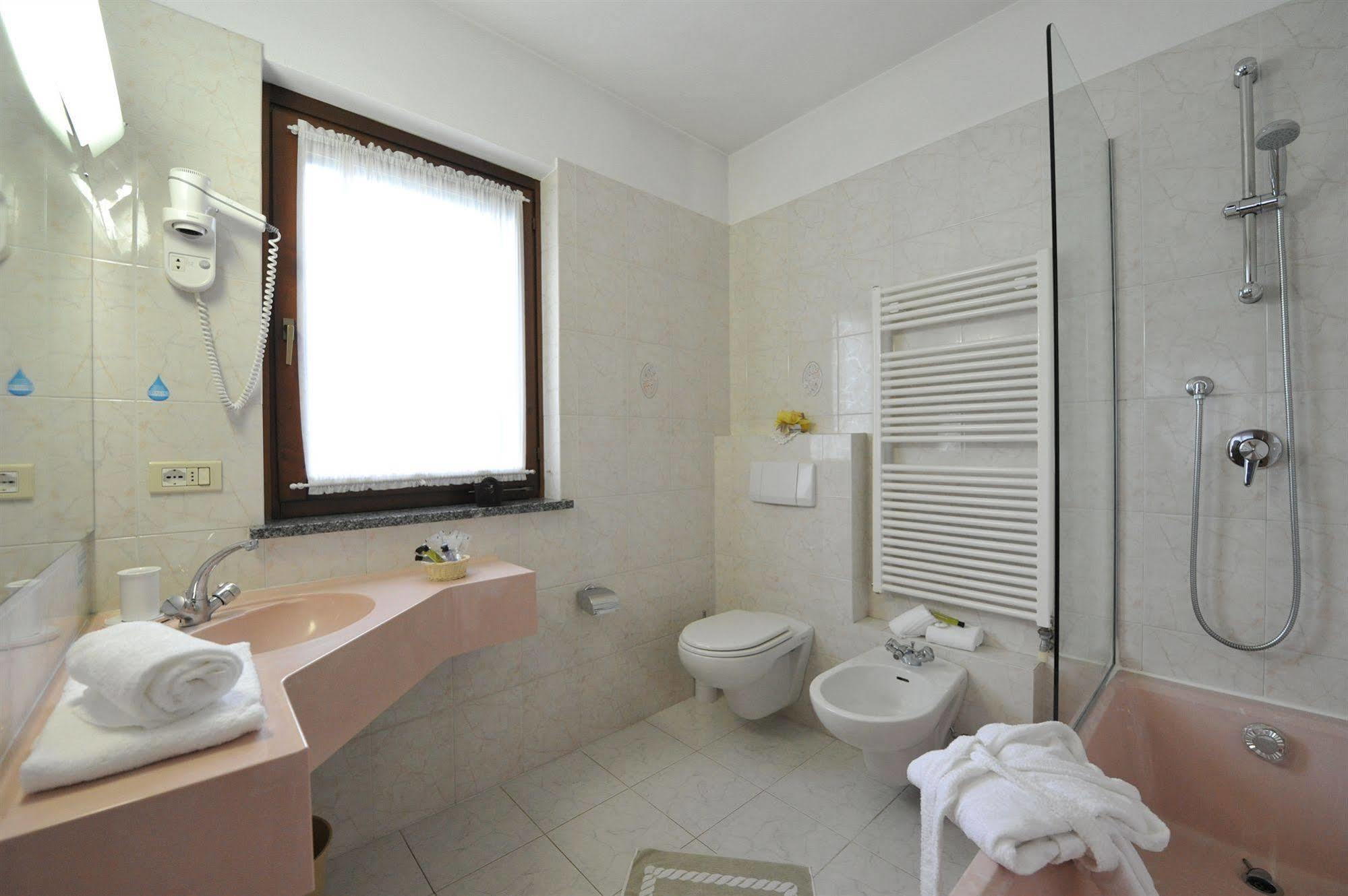 La Rocca Sport & Benessere Châtillon Extérieur photo