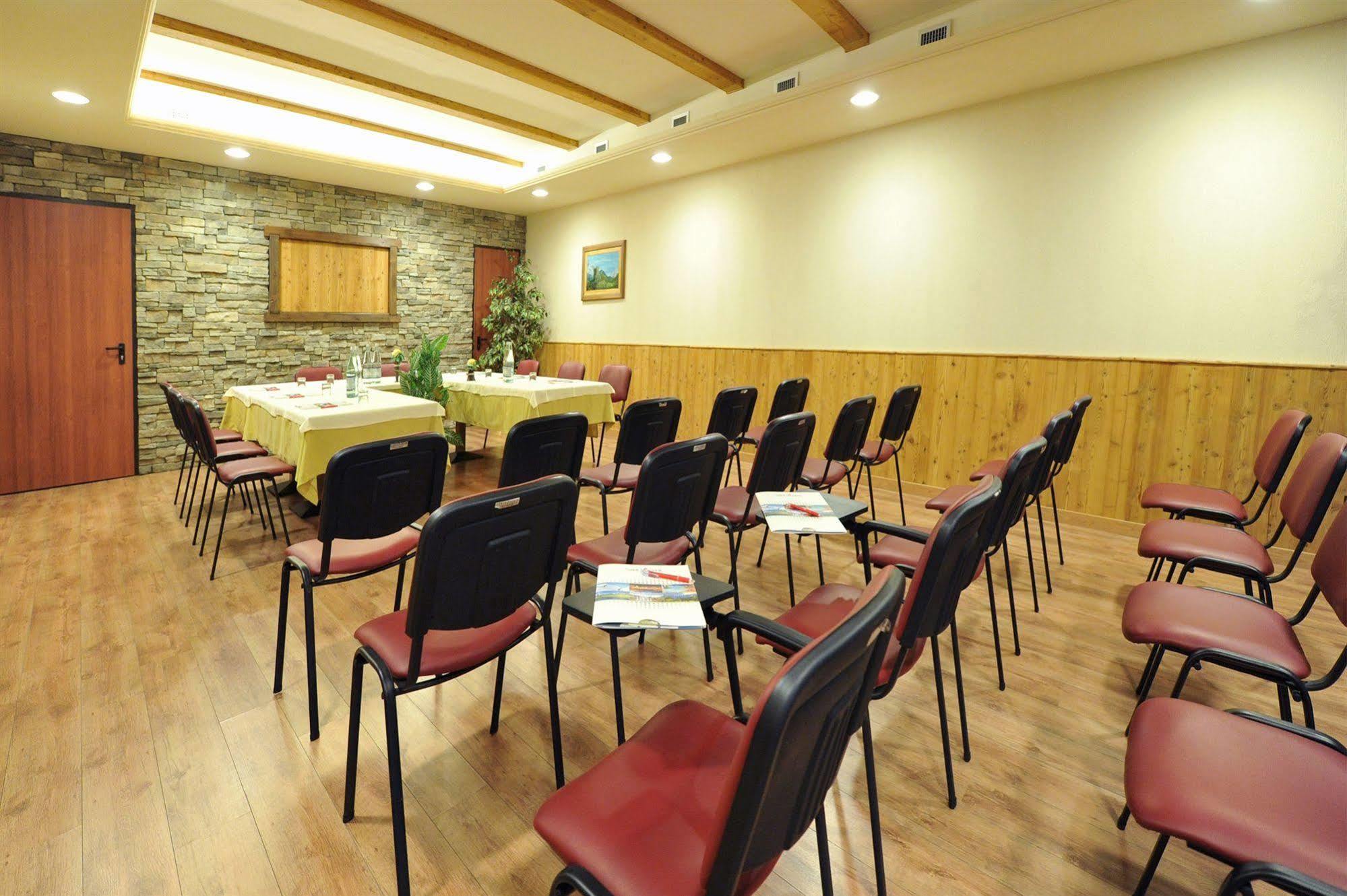 La Rocca Sport & Benessere Châtillon Extérieur photo